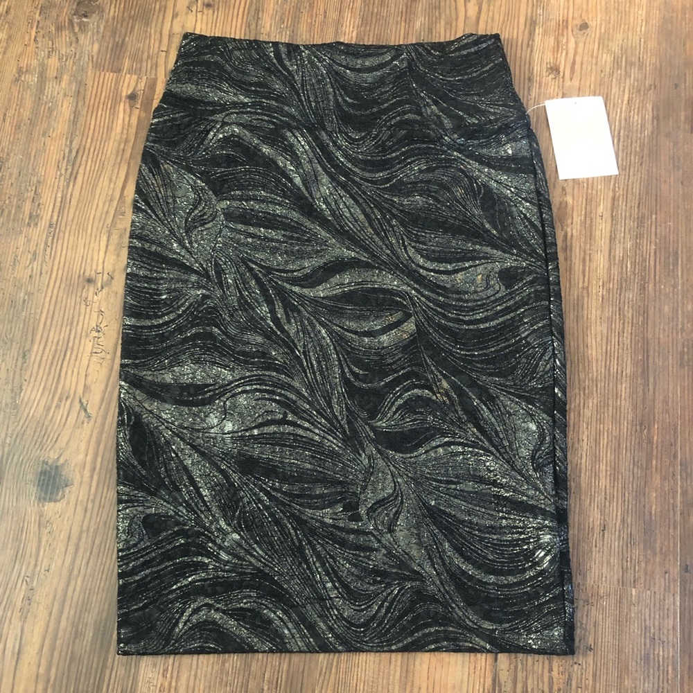 Lularoe Cassie skirt Size Small
